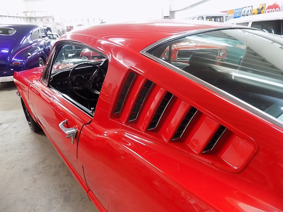 1965 FORD MUSTANG FASTBACK  AIR CONDITIONED  RESTO MOD