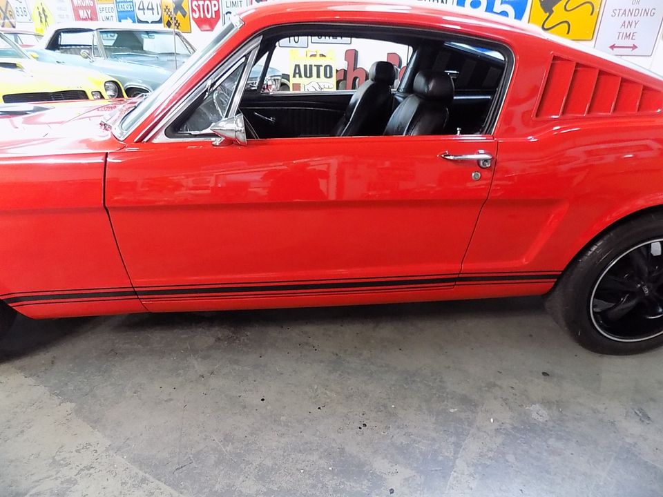 1965 FORD MUSTANG FASTBACK  AIR CONDITIONED  RESTO MOD