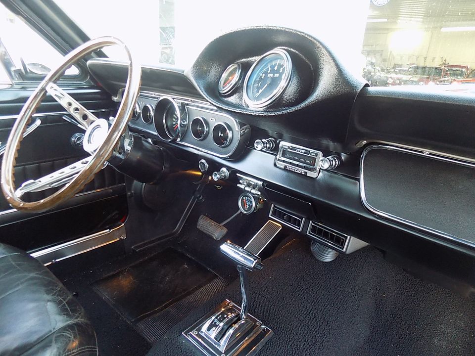 1965 FORD MUSTANG FASTBACK  AIR CONDITIONED  RESTO MOD