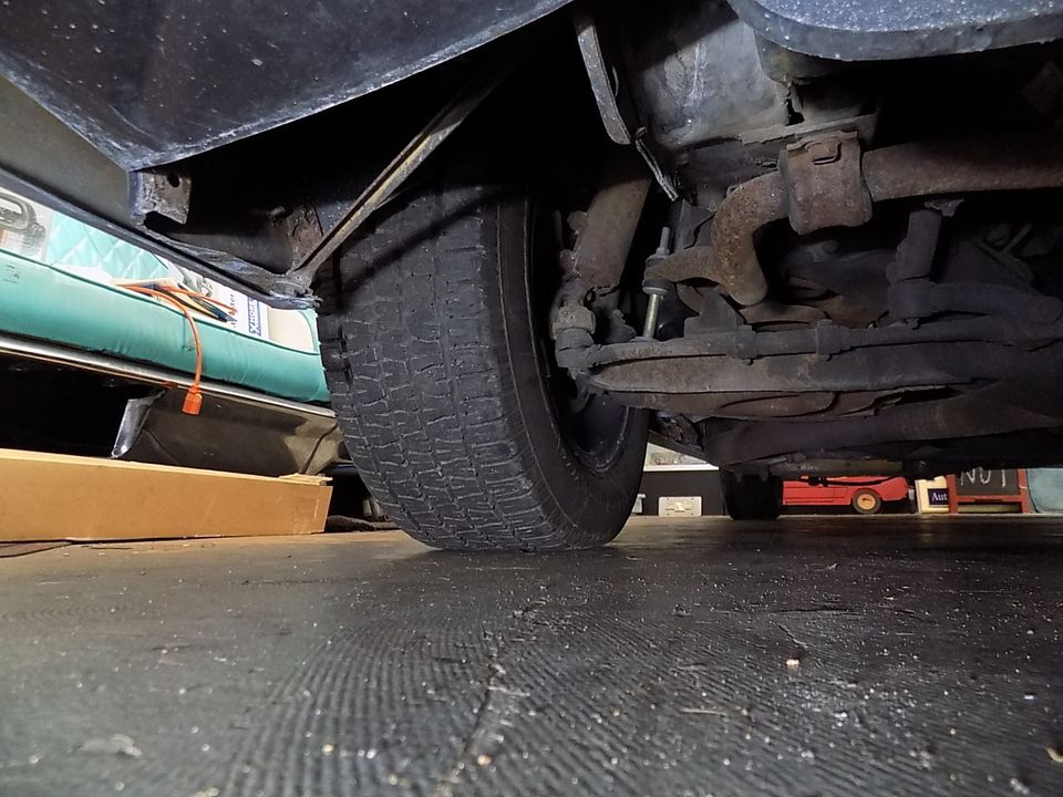1982 CHEVROLET CAMARO Z 28 4 SPEED MANUAL TRANS