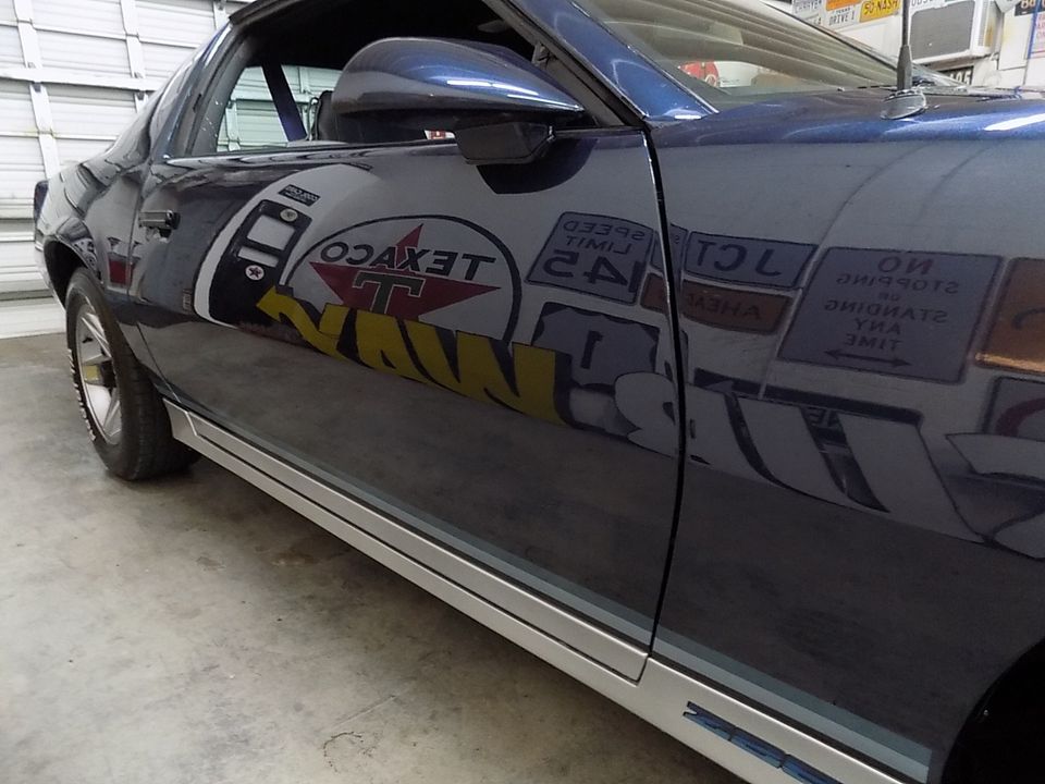 1982 CHEVROLET CAMARO Z 28 4 SPEED MANUAL TRANS