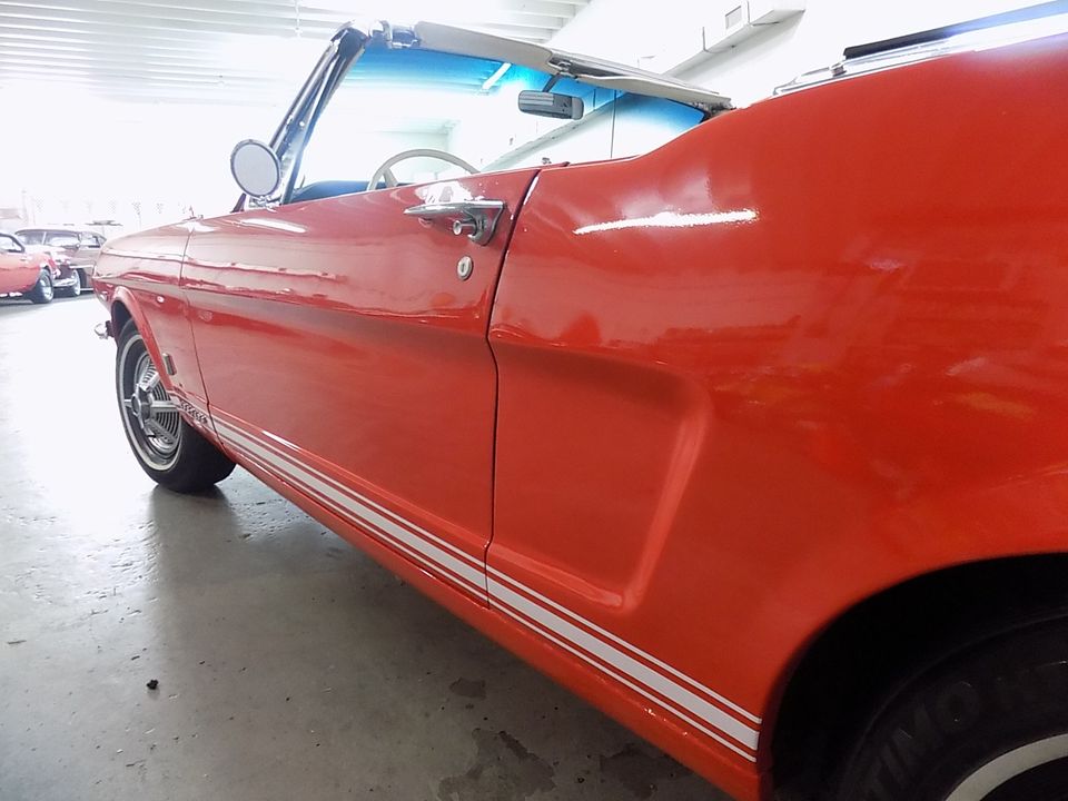 1965 FORD MUSTANG