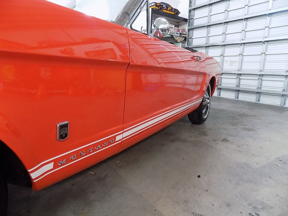 1965 FORD MUSTANG