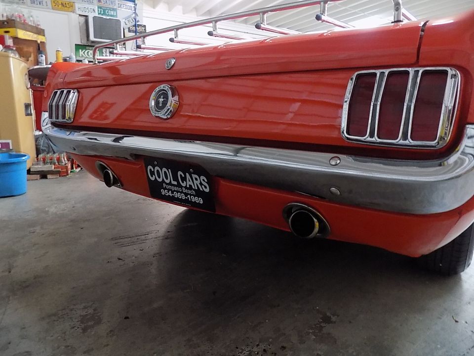 1965 FORD MUSTANG