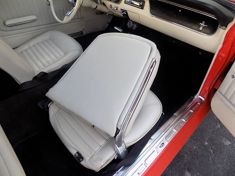 1965 FORD MUSTANG
