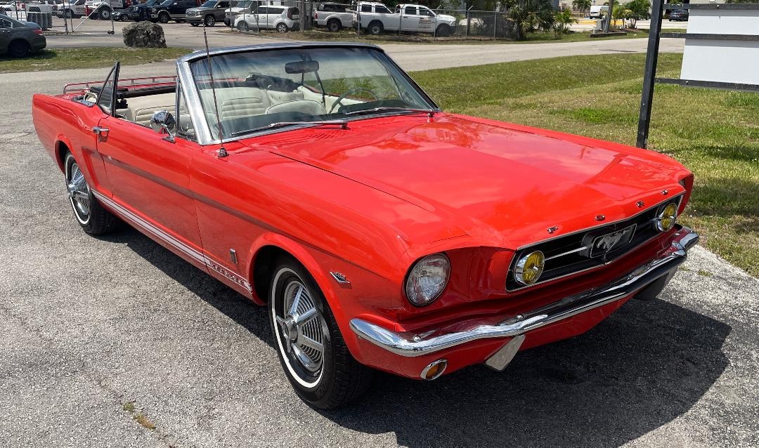 1965 FORD MUSTANG