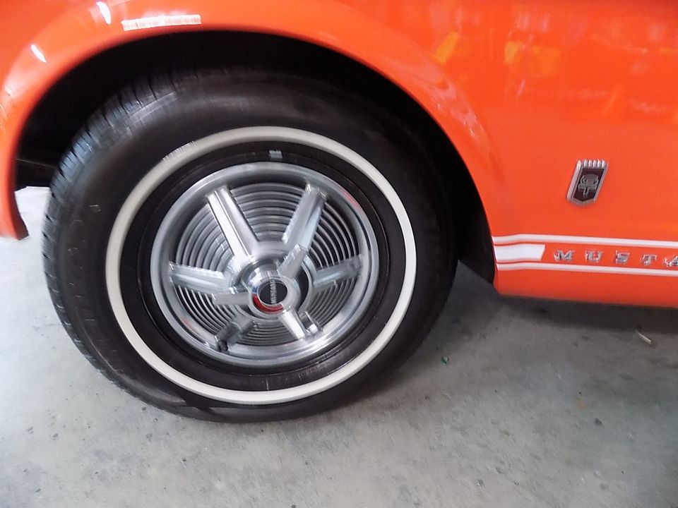 1965 FORD MUSTANG