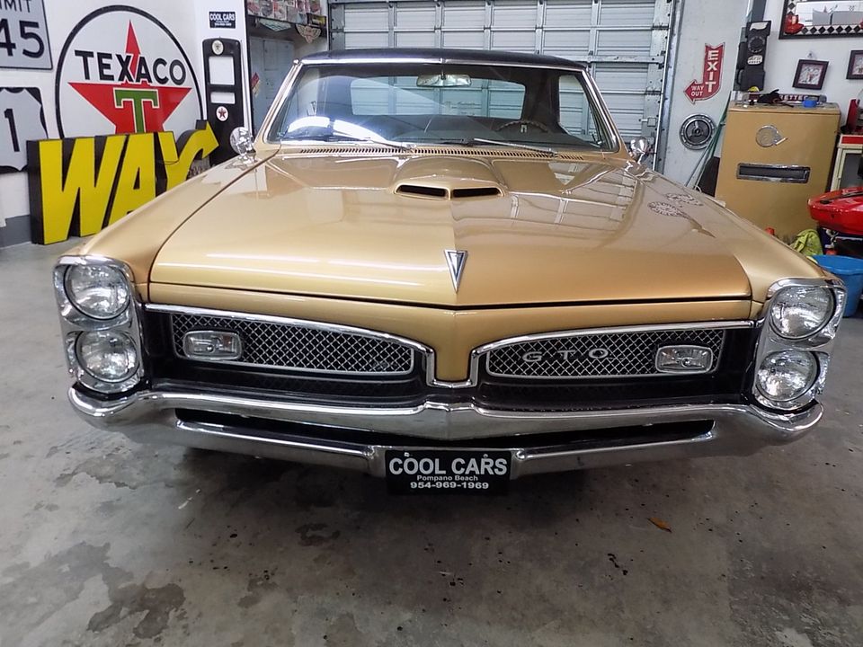 1967 PONTIAC GTO  WITH AIR CONDITIONING