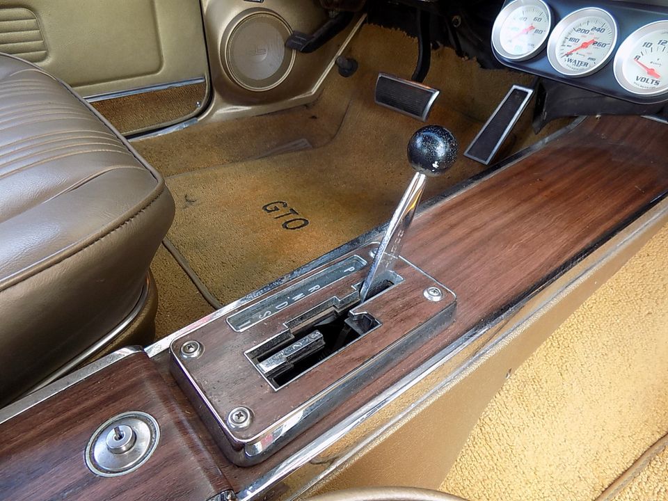 1967 PONTIAC GTO  WITH AIR CONDITIONING
