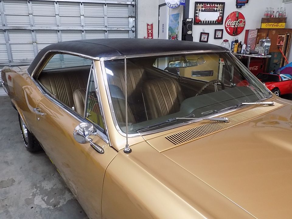 1967 PONTIAC GTO  WITH AIR CONDITIONING