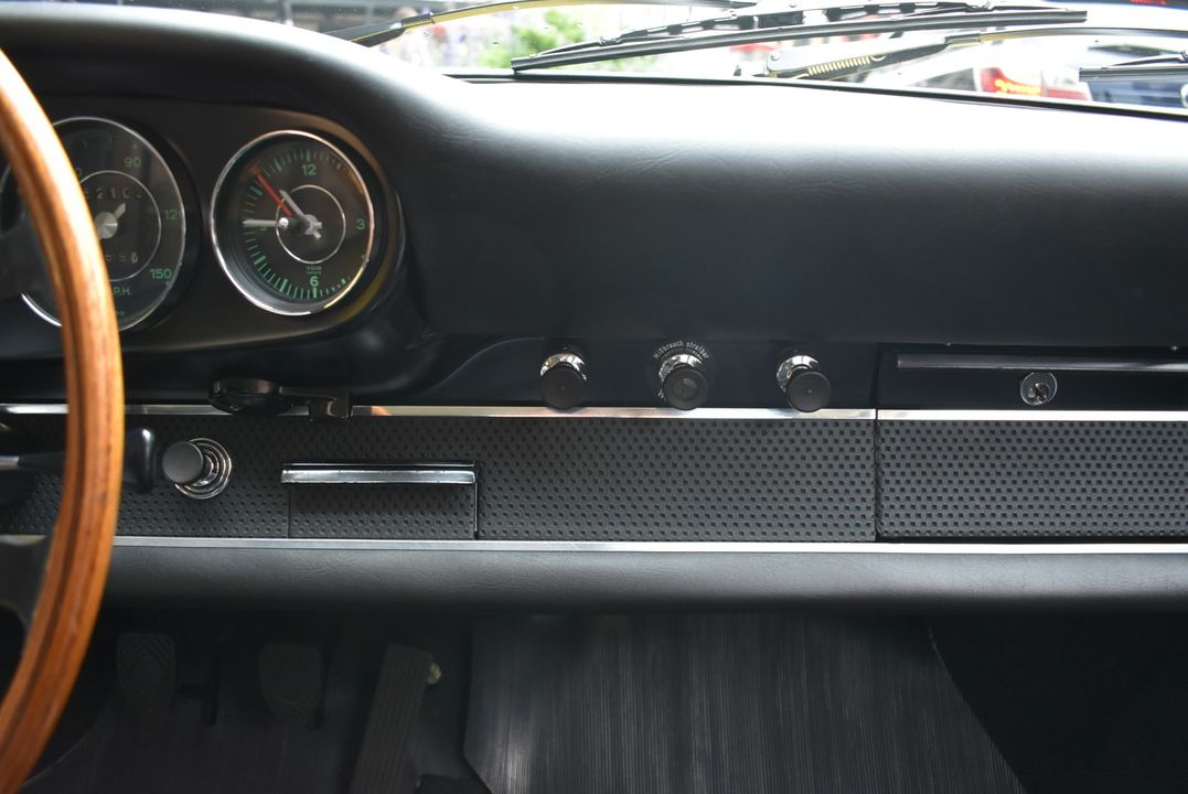 1967 Porsche 911S Sunroof