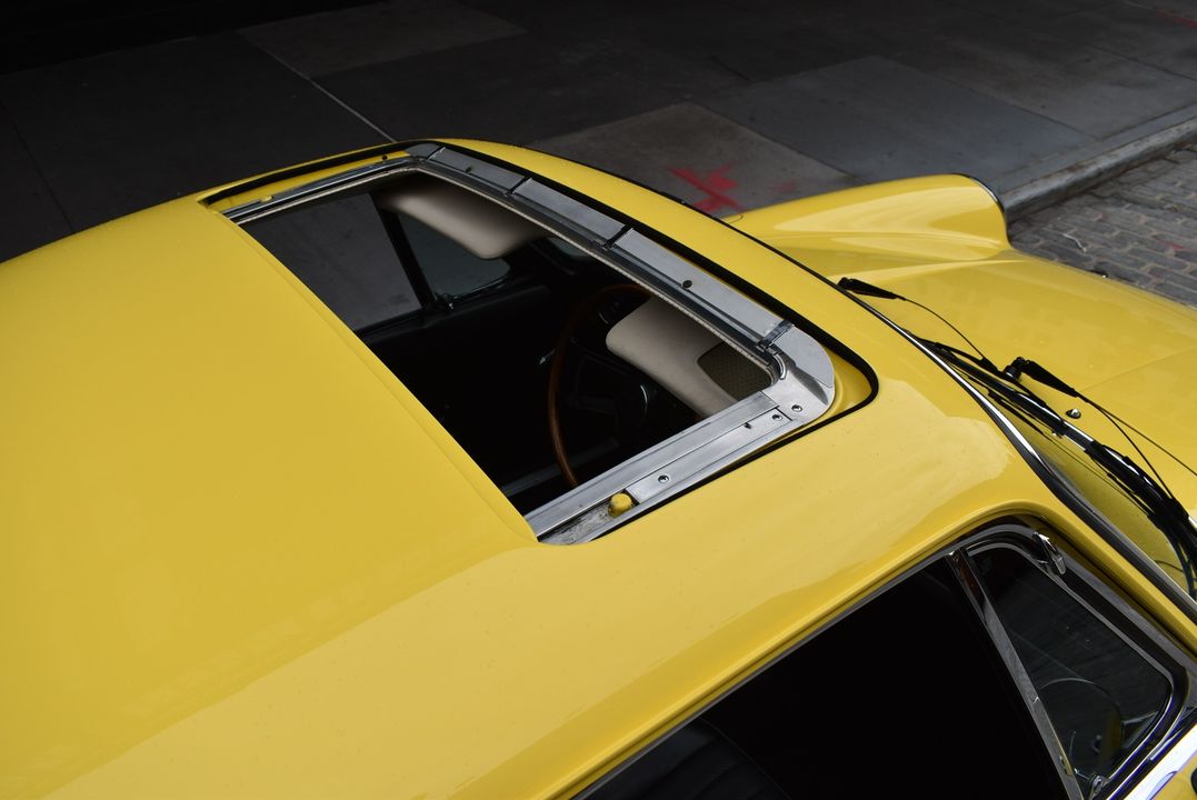 1967 Porsche 911S Sunroof