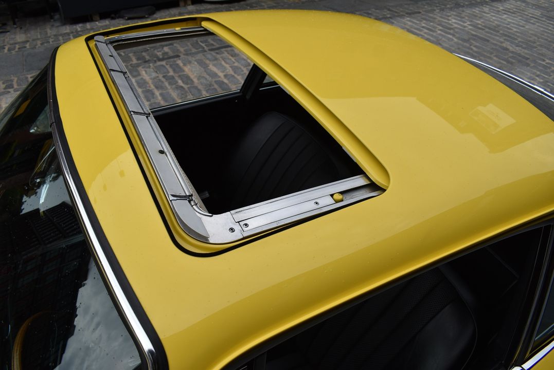 1967 Porsche 911S Sunroof