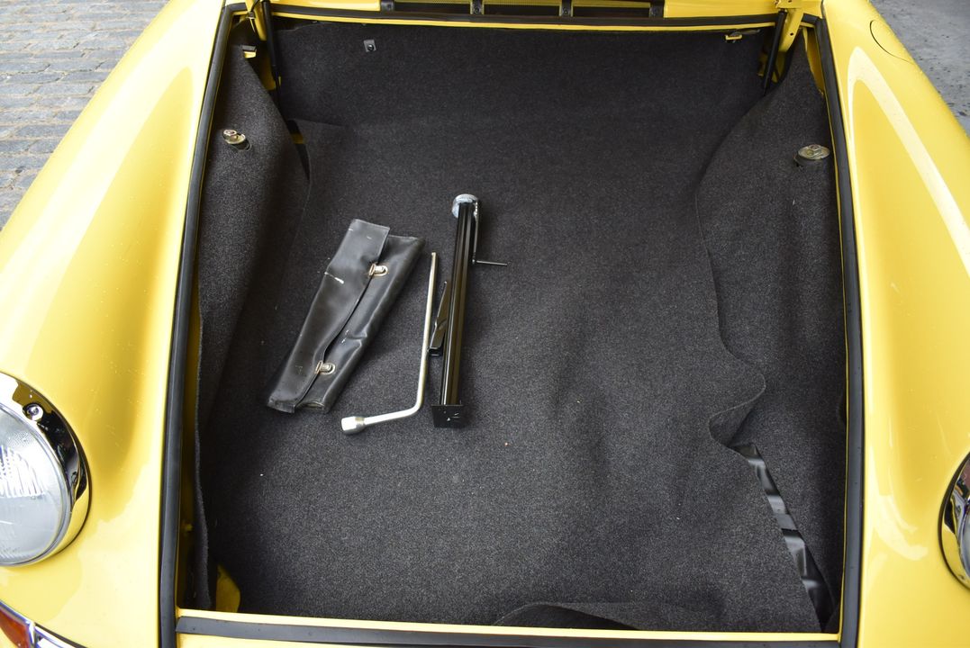 1967 Porsche 911S Sunroof