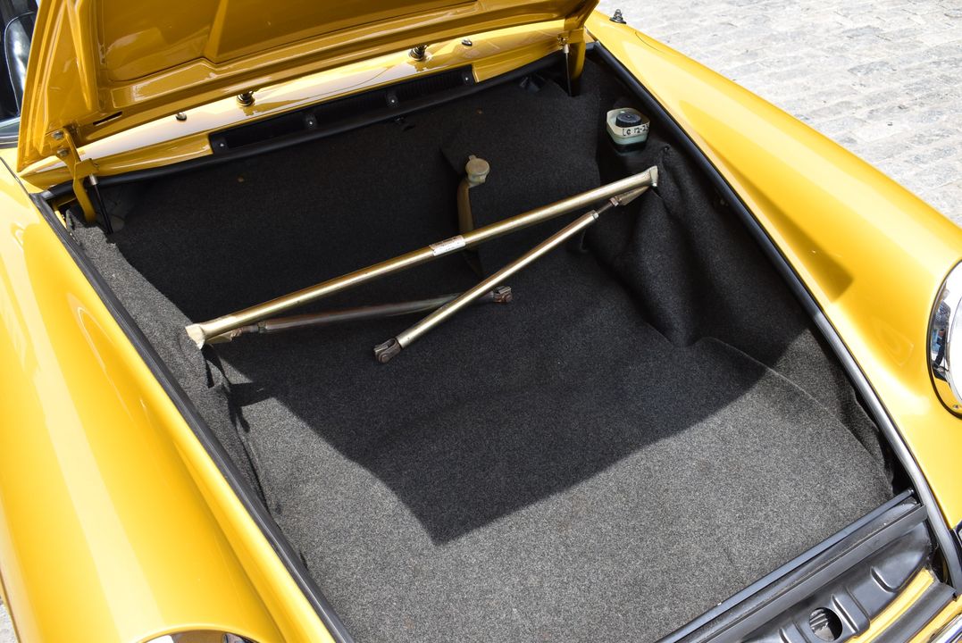 1971 Porsche 911E Factory Soft Window Targa - 1 of 1