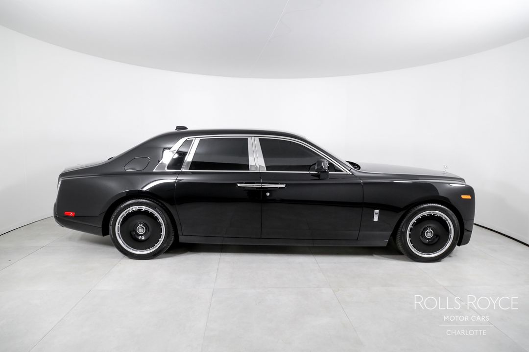 2025 Rolls-Royce Phantom