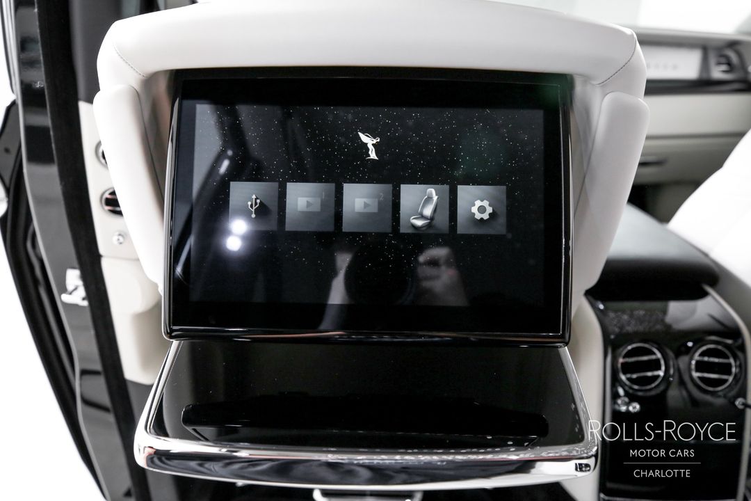 2025 Rolls-Royce Phantom