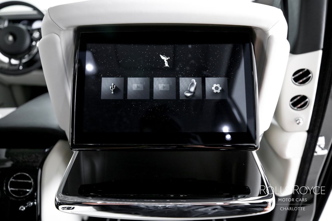 2025 Rolls-Royce Phantom