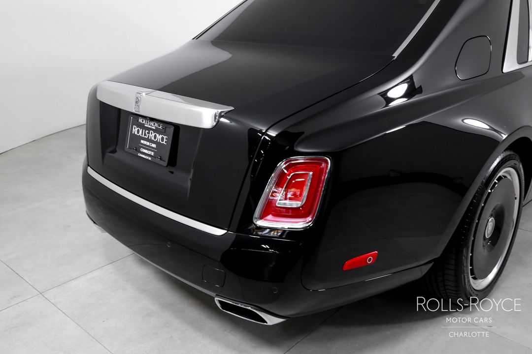 2025 Rolls-Royce Phantom
