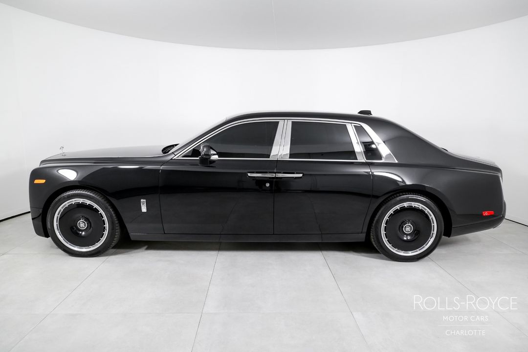 2025 Rolls-Royce Phantom