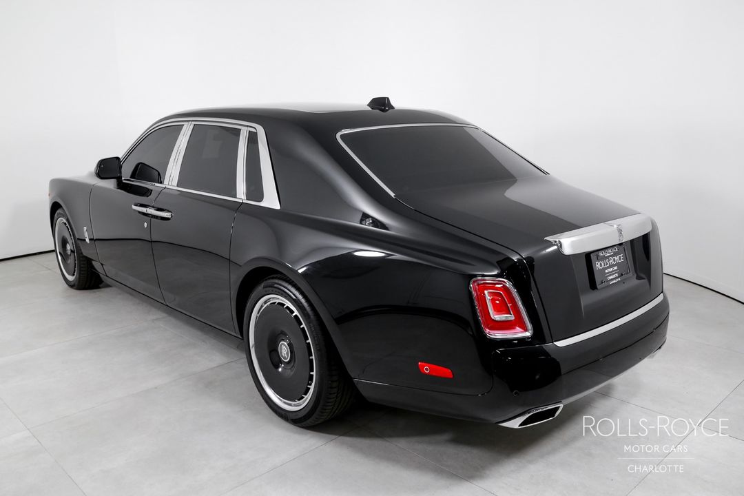 2025 Rolls-Royce Phantom