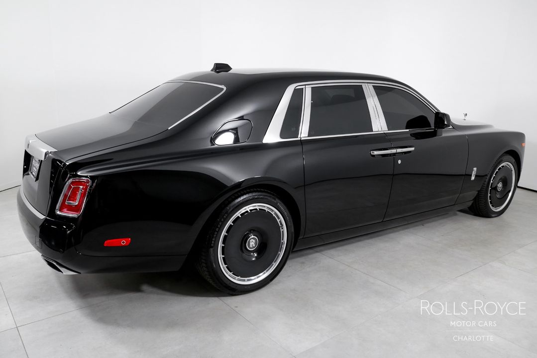2025 Rolls-Royce Phantom