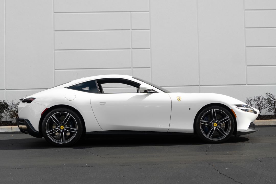 2022 Ferrari Roma
