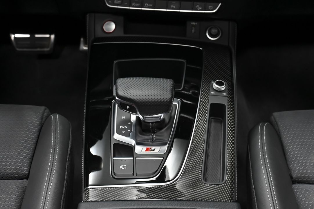2022 Audi SQ5