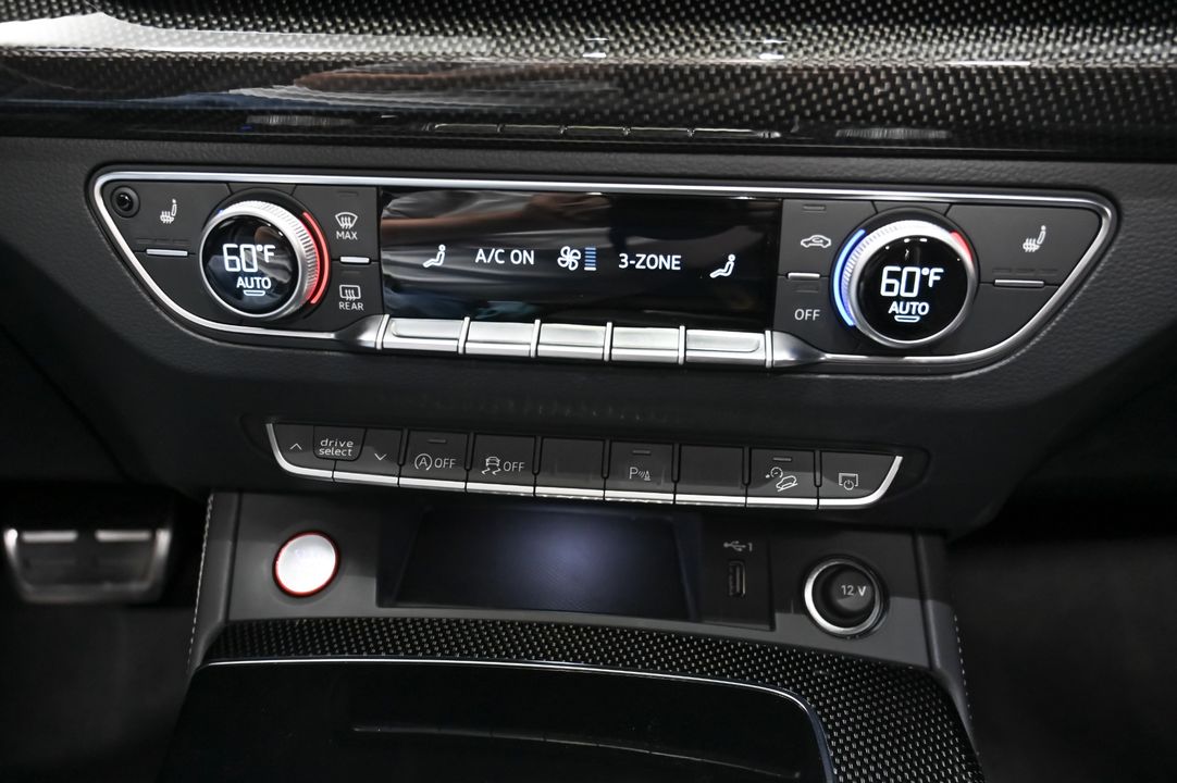 2022 Audi SQ5