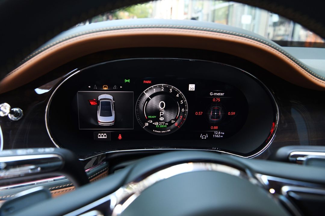 2025 Bentley Flying Spur