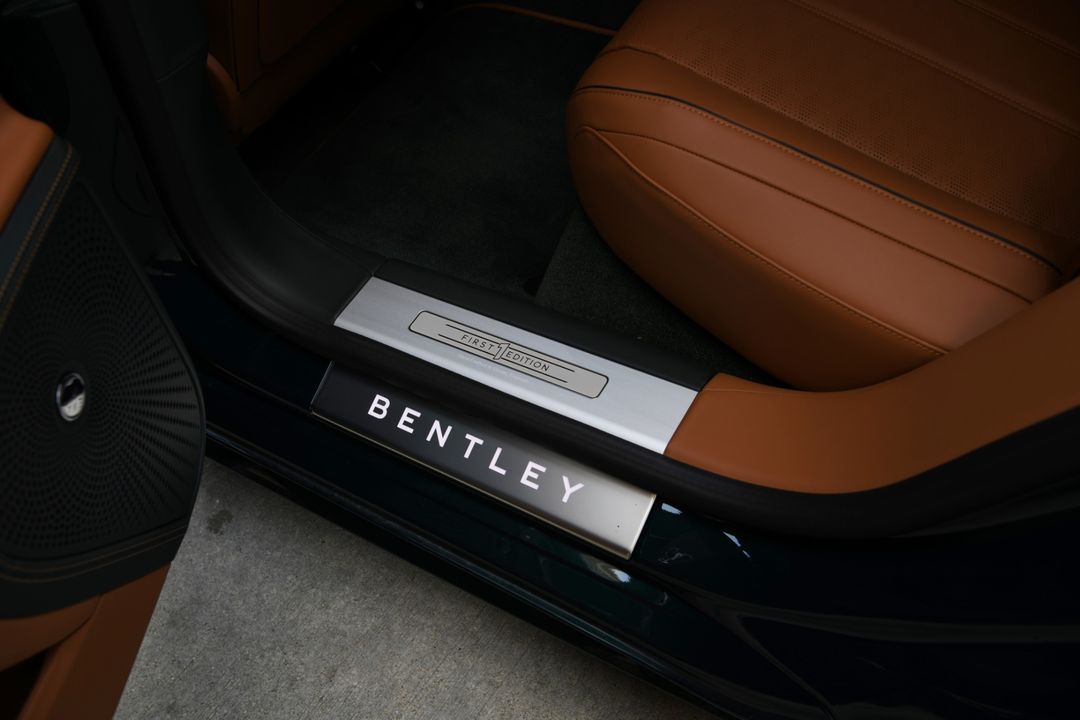 2025 Bentley Flying Spur