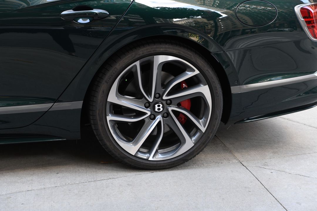 2025 Bentley Flying Spur
