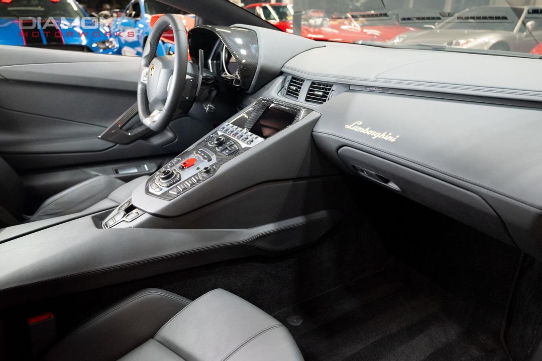 2017 Lamborghini Aventador