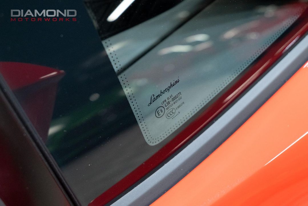 2017 Lamborghini Aventador