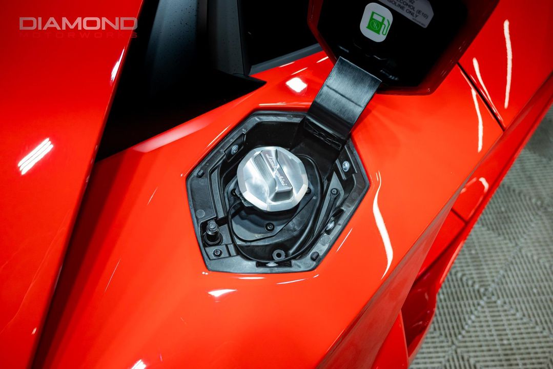 2017 Lamborghini Aventador
