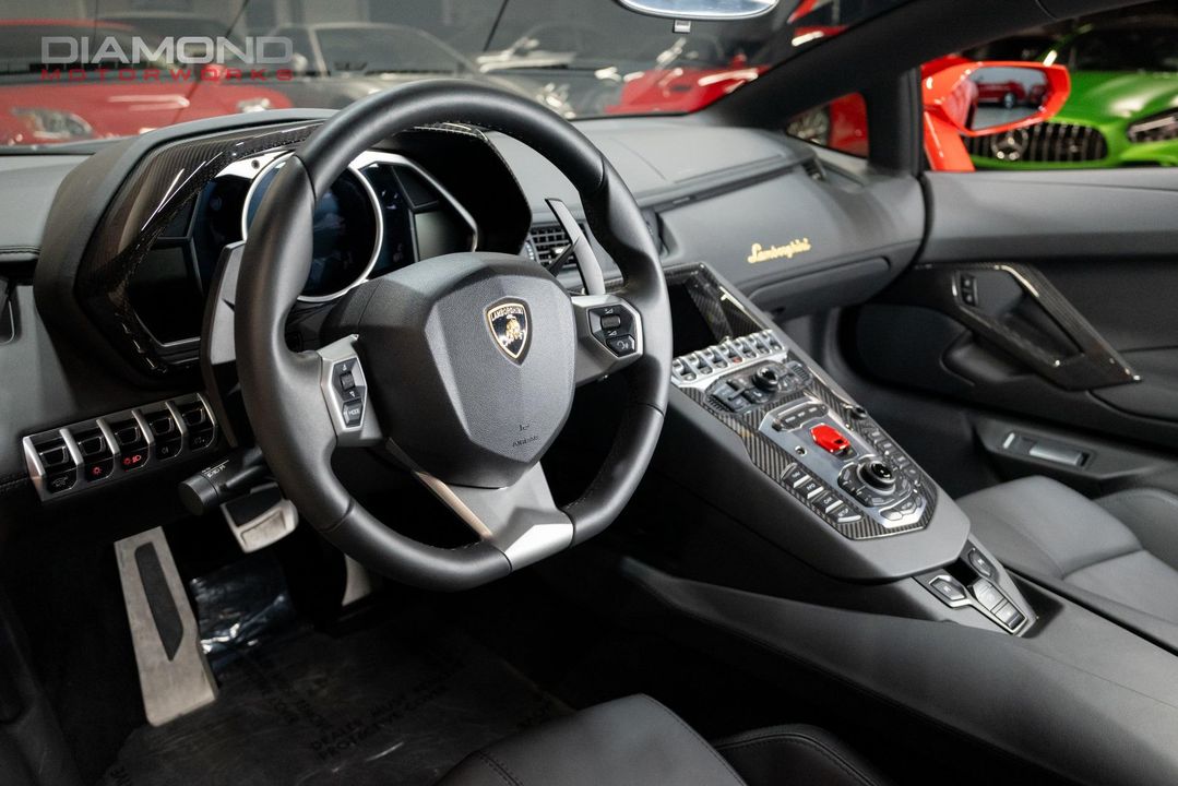 2017 Lamborghini Aventador