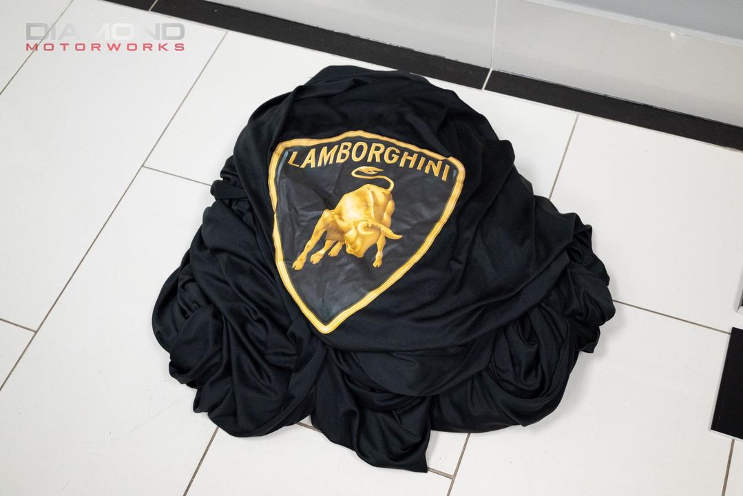 2017 Lamborghini Aventador