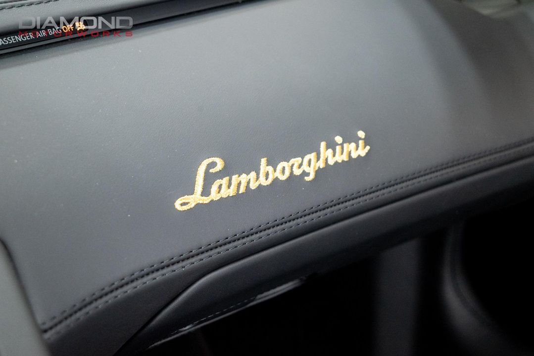 2017 Lamborghini Aventador