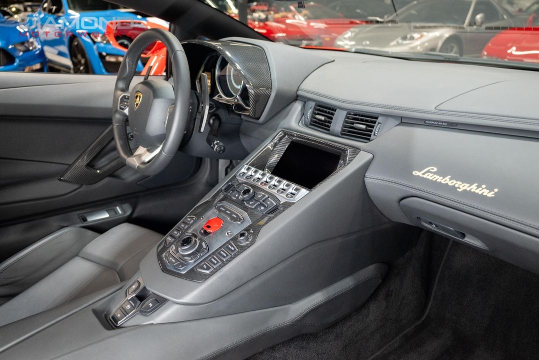 2017 Lamborghini Aventador