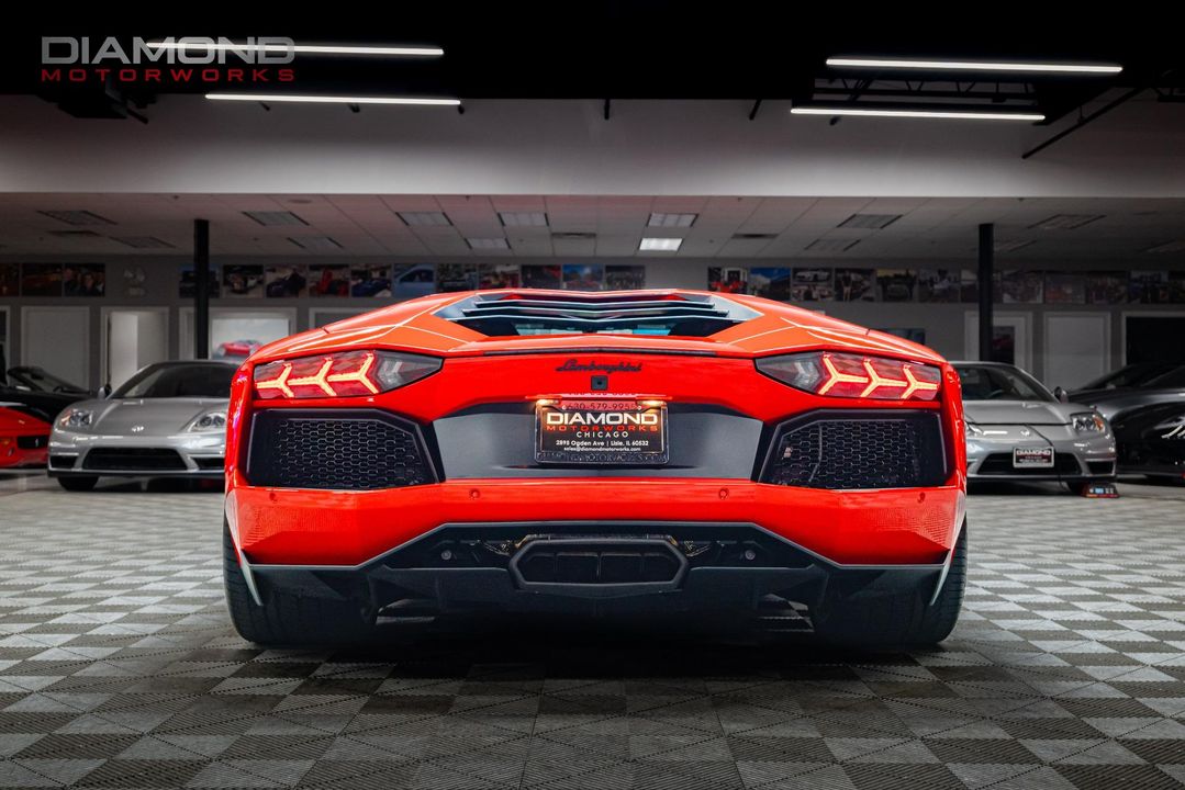 2017 Lamborghini Aventador
