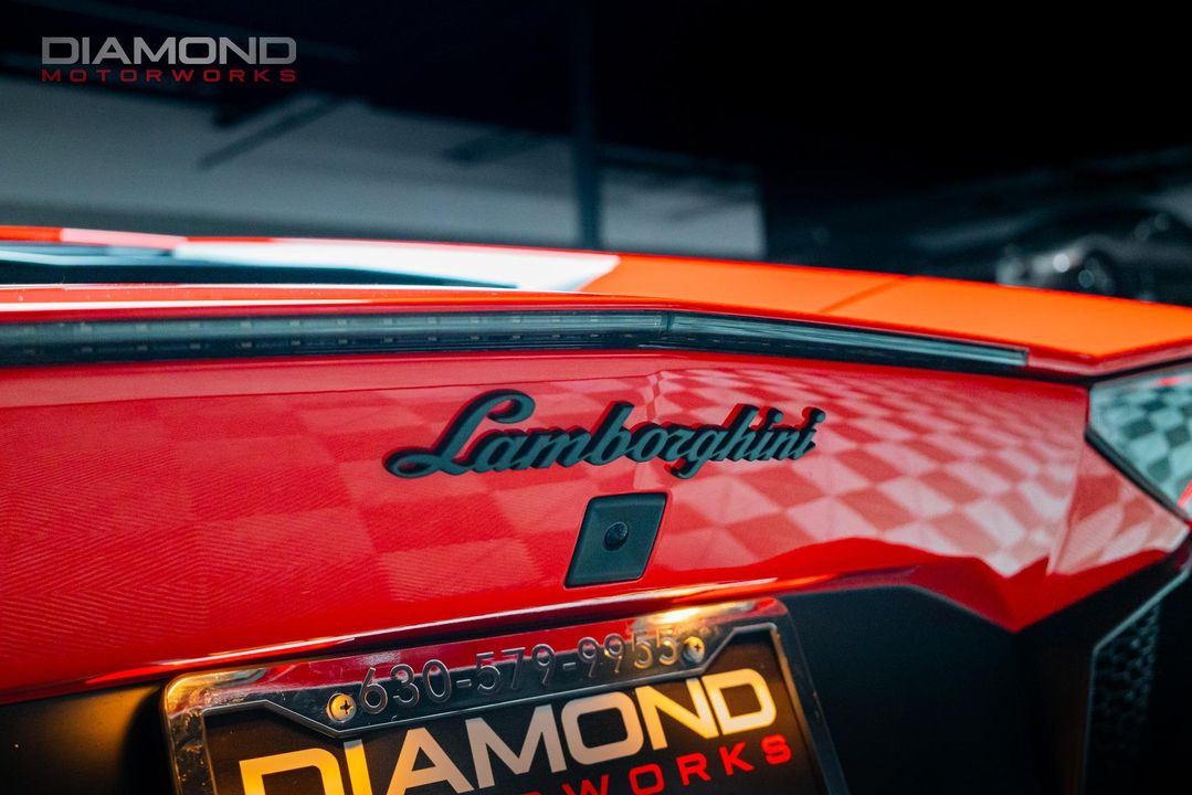 2017 Lamborghini Aventador