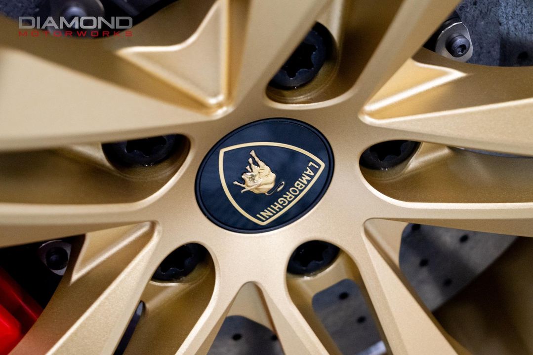 2017 Lamborghini Aventador