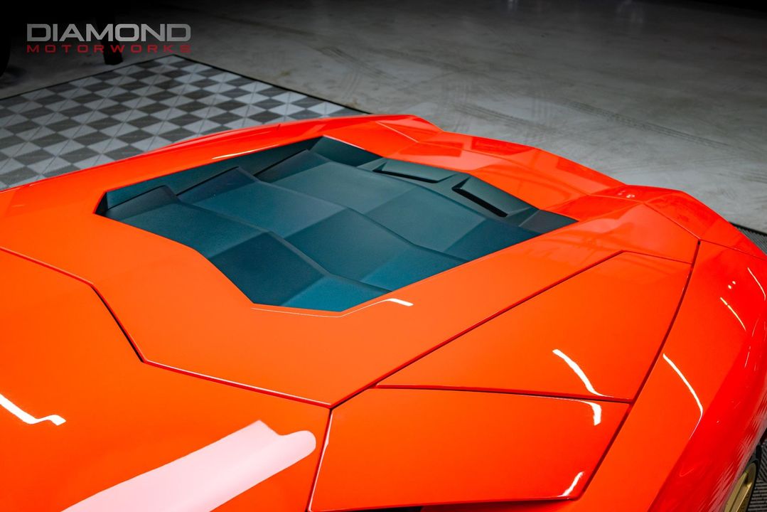 2017 Lamborghini Aventador