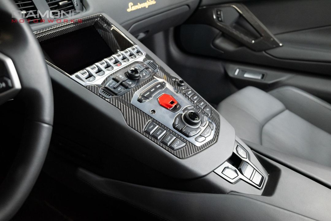 2017 Lamborghini Aventador