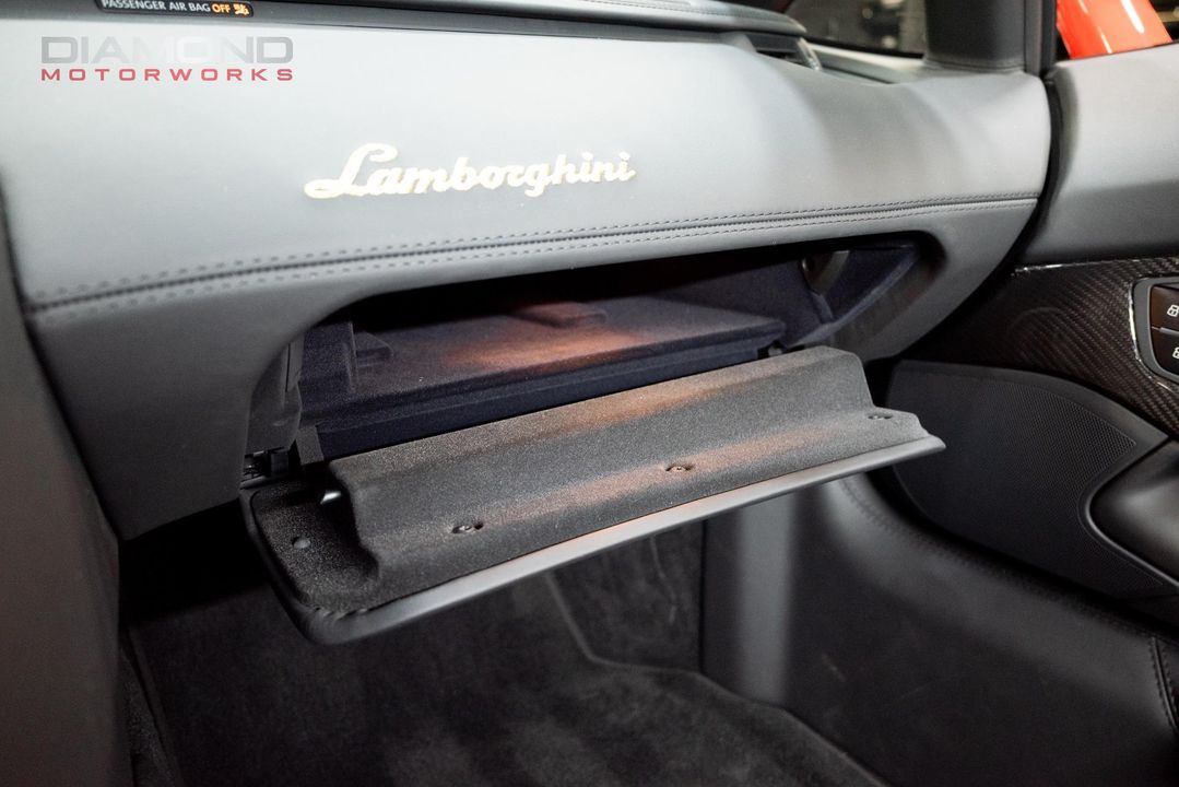 2017 Lamborghini Aventador