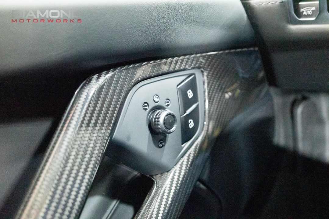 2017 Lamborghini Aventador