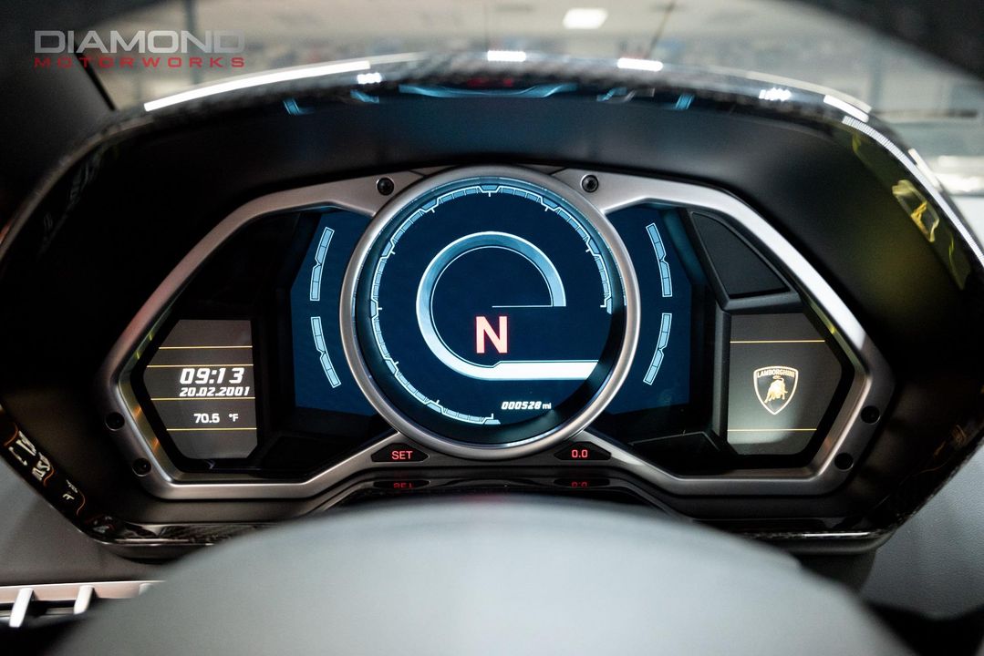 2017 Lamborghini Aventador