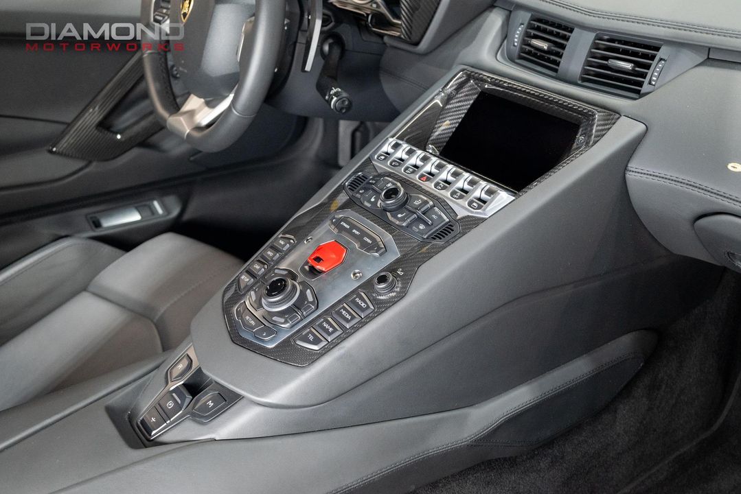 2017 Lamborghini Aventador
