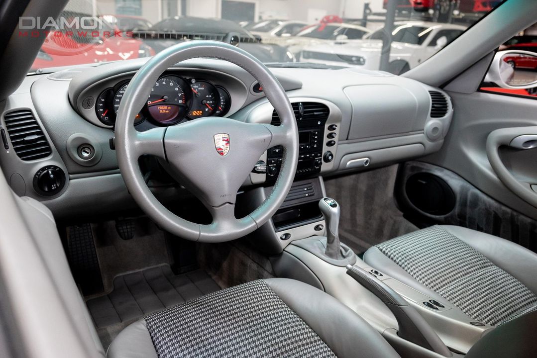 2004 Porsche 911