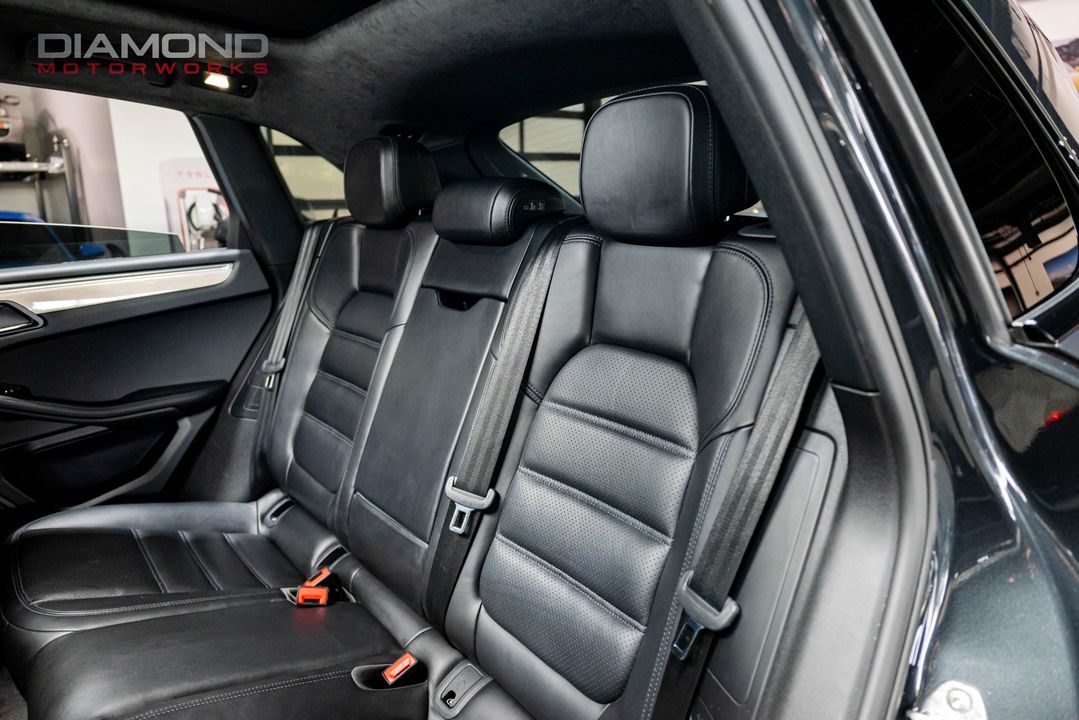 2018 Porsche Macan